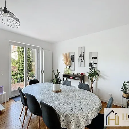 Le Citadelle - Maison Familiale Avec Garage à