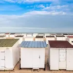 Le Citadelle - Maison Familiale Avec Garage à Calais
