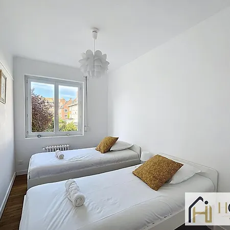 Le Citadelle - Maison Familiale Avec Garage A *