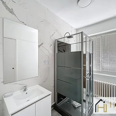 Le Citadelle - Maison Familiale Avec Garage A شقة